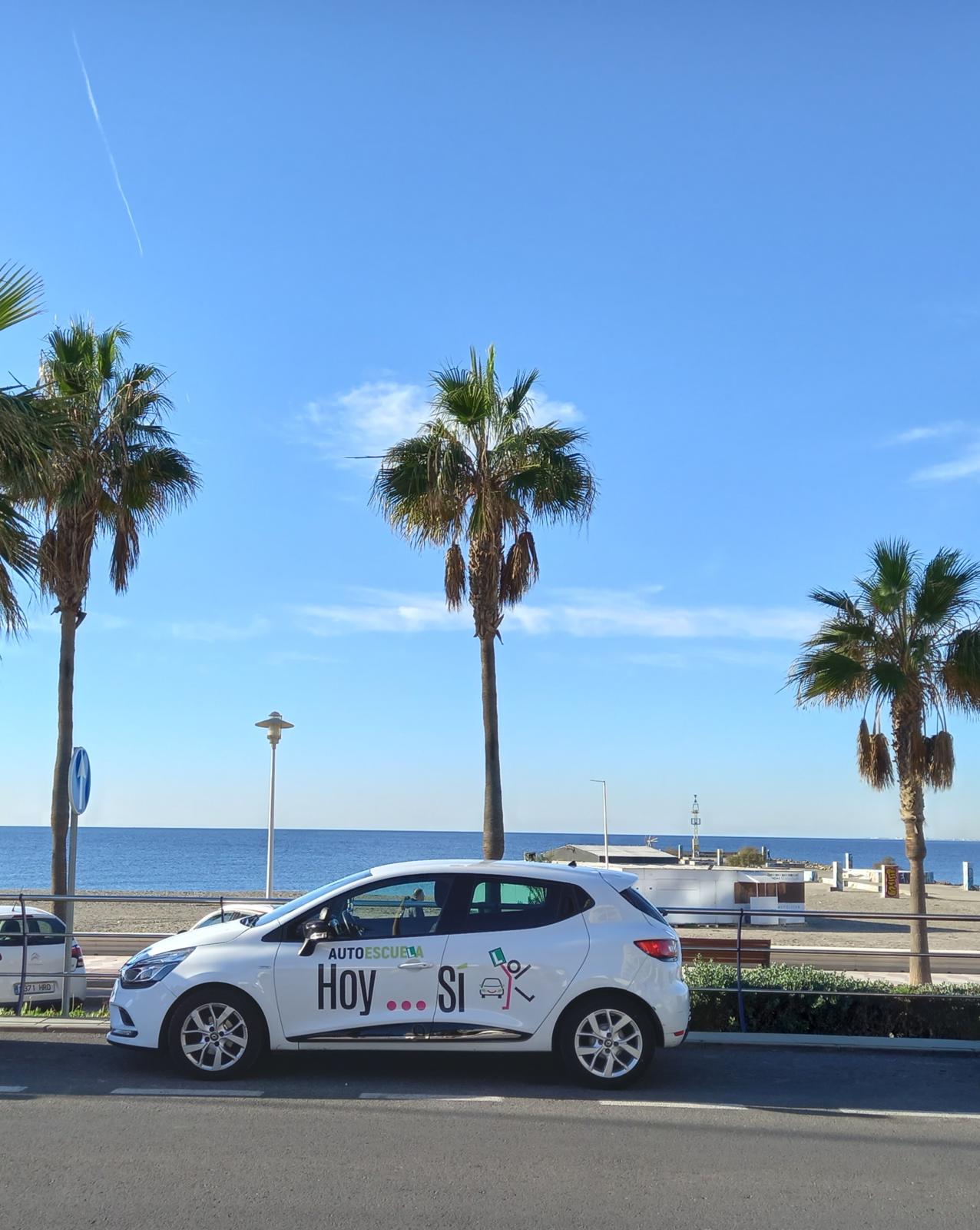 autoescuela, autoescuela HOY SÍ, HOY SÍ, carnet de conducir, carnet de moto, carnet de coche, DGT, examen DGT, permiso conducir, clases conducir, Almería, Autoescuela Almería